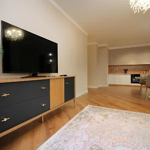 Modern, Spacious And Elegant Алматы